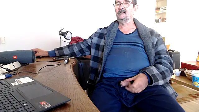 silvio-aus-luzern-CH online show from November 4, 2025, 7:56 am