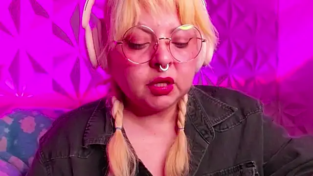 Satyn doll online show from October 17, 2025, 12:14 am