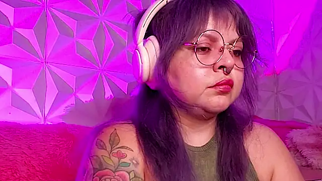 Satyn doll online show from October 22, 2025, 2:22 am