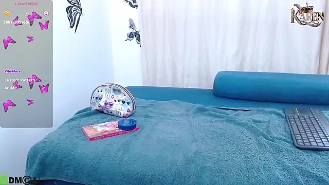 karen sofia  online show from October 8, 2025, 8:20 pm