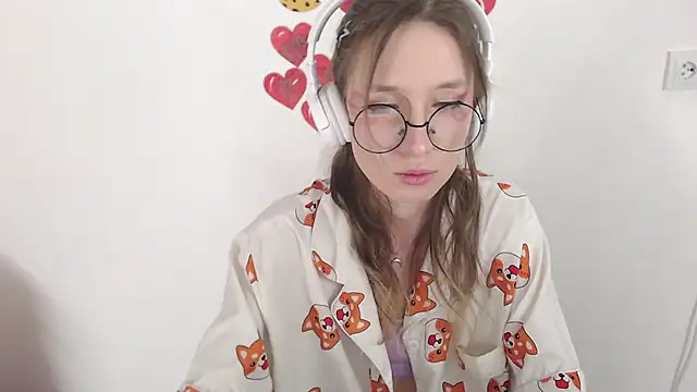  Hanna Moon  online show from April 22, 2026, 10:11 am