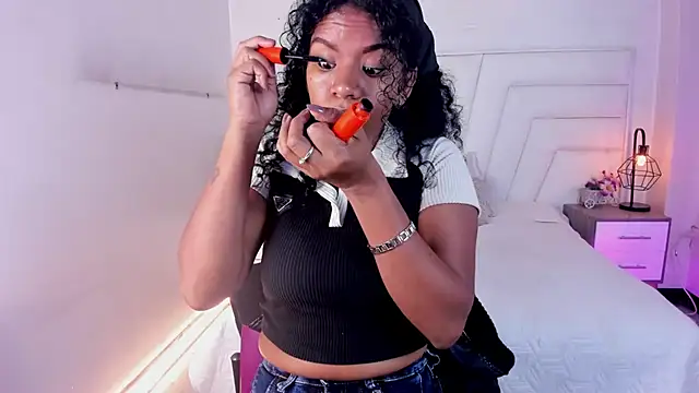 Ellie Alves online show from February 27, 2025, 12:45 pm
