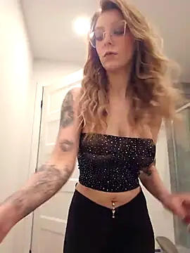 LilyOrion online show from February 8, 2026, 6:49 pm