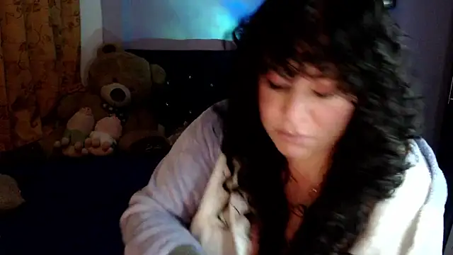 ANGELIQUE KLANE online show from November 24, 2025, 7:47 pm