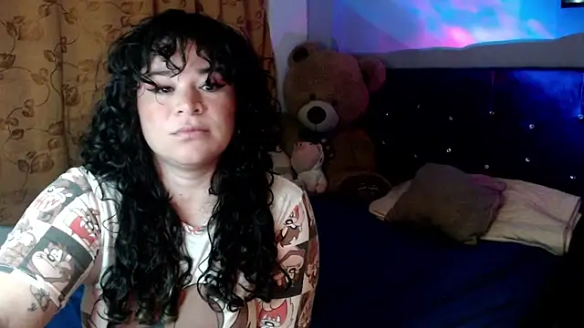 ANGELIQUE KLANE online show from October 17, 2025, 1:24 pm