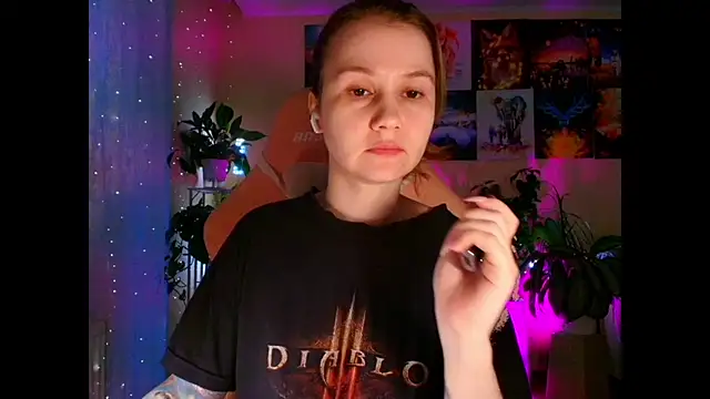 GoodWitch  online show from December 18, 2025, 7:24 am