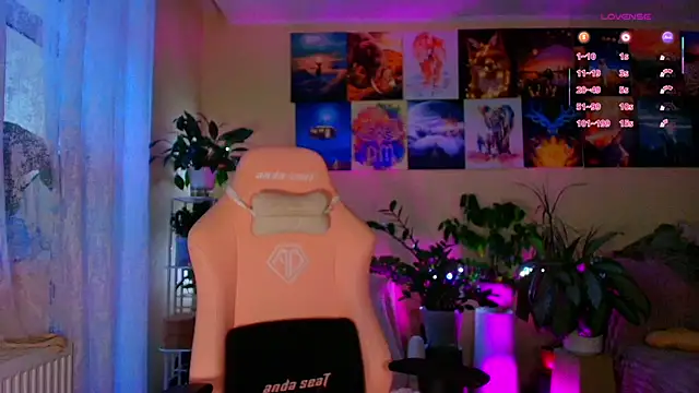 GoodWitch  online show from February 12, 2026, 8:03 am