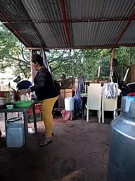 Brenda Berck  online show from March 1, 2026, 12:27 pm