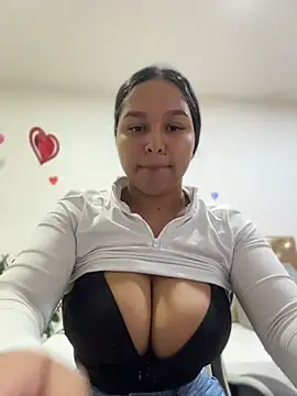 Fancyxlove online show from July 9, 2026, 12:26 pm