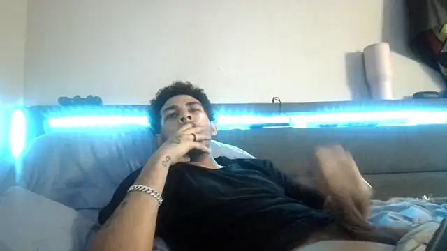 bigdickjojo69 online show from March 6, 2026, 4:29 am