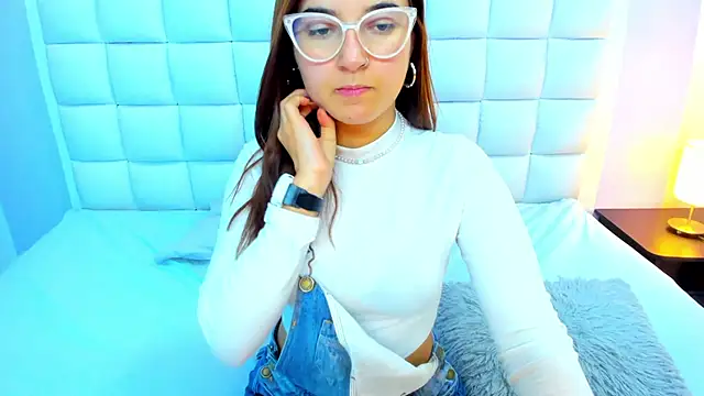 teresasroom  online show from February 20, 2026, 3:25 pm