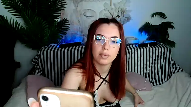 Snapshot of SEXY-GODDESabrina chatting on March 23, 2025, 12:47 am SEXY-GODDESabrina online show from March 23, 2025, 12:47 am