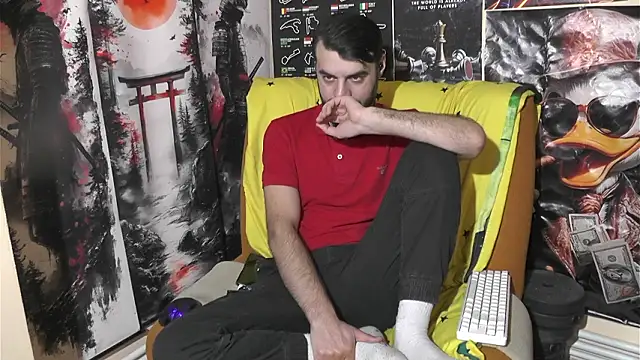 Snapshot of 00george chatting on February 22, 2026, 8:54 pm 00george online show from February 22, 2026, 8:54 pm