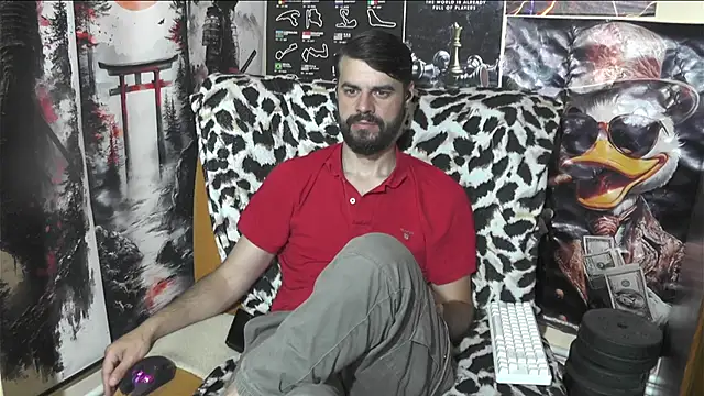 Snapshot of 00george chatting on May 18, 2026, 7:40 pm 00george online show from May 18, 2026, 7:40 pm