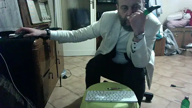 Snapshot of SsdobermannsS chatting on April 29, 2026, 2:16 am SsdobermannsS online show from April 29, 2026, 2:16 am