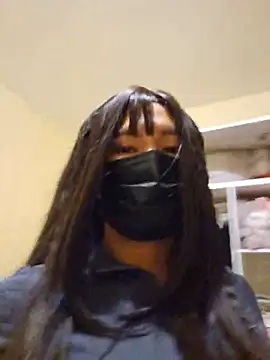 Snapshot of Latin_summer chatting on June 6, 2026, 3:45 am Latin summer online show from June 6, 2026, 3:45 am