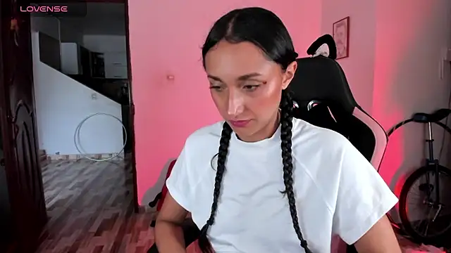 adrena 10 online show from March 26, 2026, 11:41 am