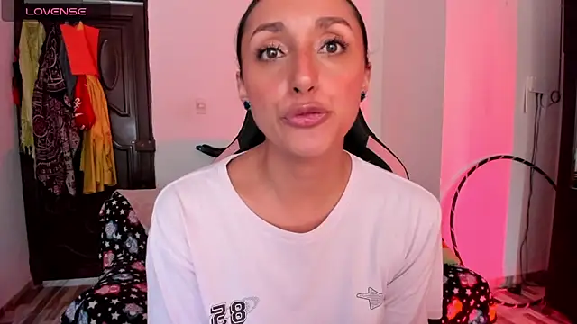 adrena 10 online show from February 17, 2026, 8:50 pm