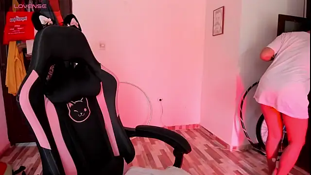 adrena 10 online show from April 18, 2026, 2:30 pm