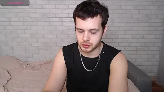 Snapshot of Alexxx_horny chatting on February 28, 2026, 5:45 pm Alexxx horny online show from February 28, 2026, 5:45 pm