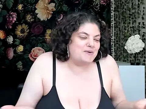 Snapshot of Exotic-Melons chatting on June 11, 2026, 12:43 am Exotic-Melons online show from June 11, 2026, 12:43 am