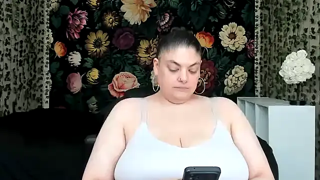 Exotic-Melons online show from July 17, 2026, 10:40 pm