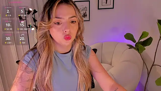 AmyWood online show from February 11, 2026, 7:25 pm