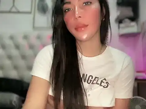 Snapshot of kristinestar chatting on November 13, 2025, 2:04 am kristinestar online show from November 13, 2025, 2:04 am