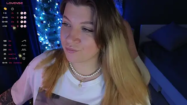 Snapshot of Fairy__Sofia chatting on December 26, 2024, 8:18 am Fairy Sofia online show from December 26, 2024, 8:18 am