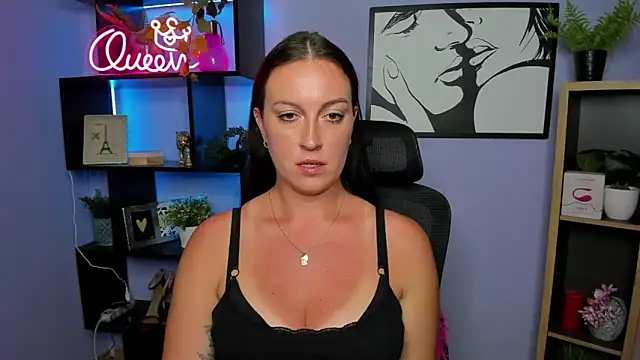 Snapshot of FUN_AMI chatting on June 3, 2026, 1:23 pm FUN AMI online show from June 3, 2026, 1:23 pm