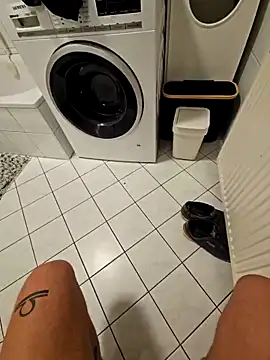 NiceHunter89 online show from October 19, 2025, 7:38 pm