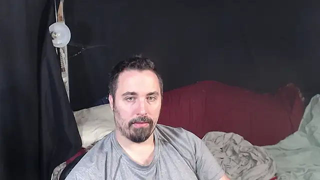 Snapshot of Metalstud chatting on October 11, 2025, 5:25 pm Metalstud online show from October 11, 2025, 5:25 pm