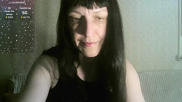 MarieODahliaS online show from April 17, 2026, 10:07 am