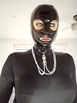 Fetish Monster online show from April 4, 2026, 4:46 pm