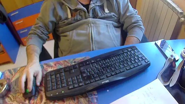 Tango128 online show from October 15, 2025, 9:50 am