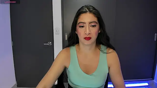 MeganWhite3 online show from November 18, 2025, 12:15 am