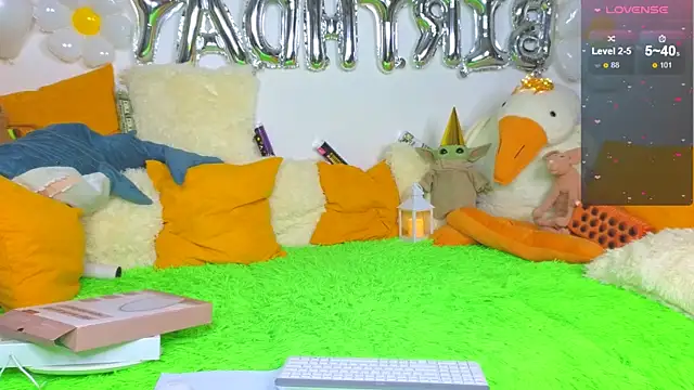 LandelRay online show from February 17, 2026, 6:38 pm