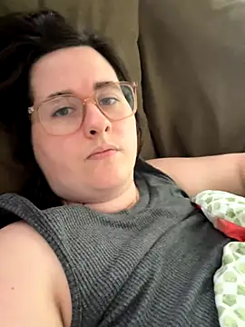 Snapshot of Luce127 chatting on September 14, 2025, 4:51 pm Luce127 online show from September 14, 2025, 4:51 pm