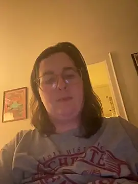 Snapshot of Luce127 chatting on November 8, 2025, 11:41 pm Luce127 online show from November 8, 2025, 11:41 pm