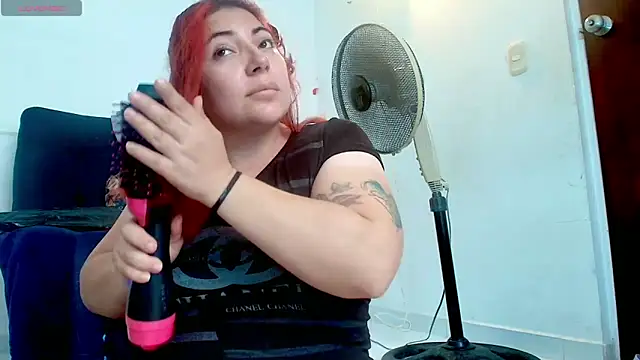 abigail curvy online show from October 23, 2025, 1:54 pm