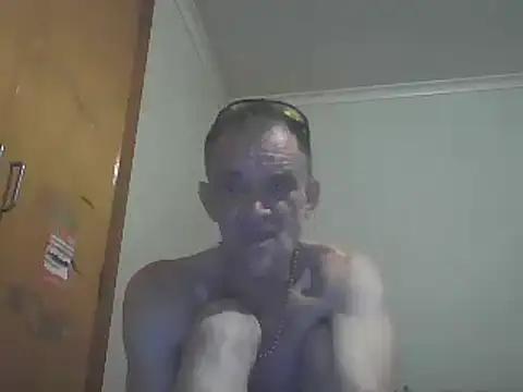 TooFknHorny1 online show from January 8, 2025, 4:11 pm