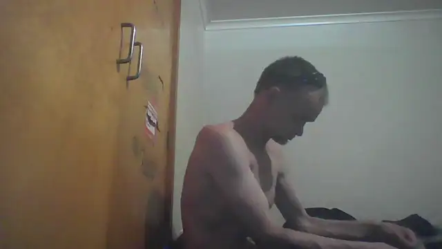 TooFknHorny1 online show from December 31, 2024, 8:15 am