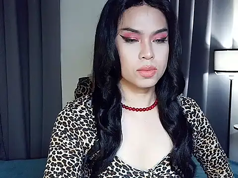 MistressLuna1 online show from July 15, 2026, 5:42 pm