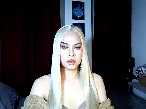 MistressLuna1 online show from February 21, 2026, 10:12 pm