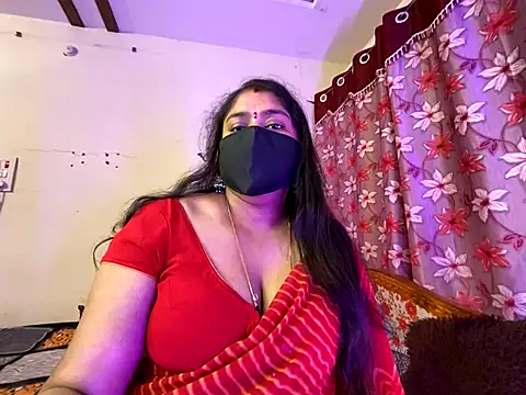 Love 4Sex online show from December 22, 2025, 6:13 am