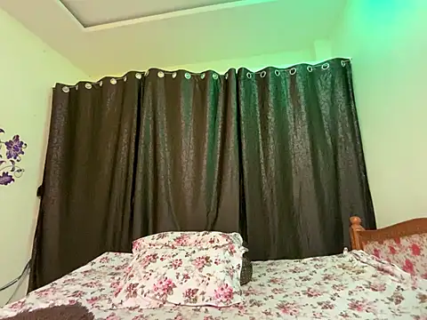 Love 4Sex online show from February 15, 2025, 4:36 am