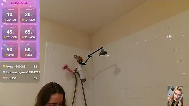 Snapshot of Blondiewithanass chatting on October 19, 2025, 11:40 pm Blondiewithanass online show from October 19, 2025, 11:40 pm