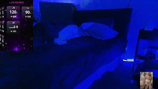 Blondiewithanass online show from January 17, 2026, 5:00 am