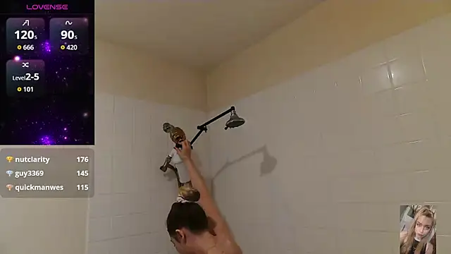 Snapshot of Blondiewithanass chatting on October 21, 2025, 12:21 am Blondiewithanass online show from October 21, 2025, 12:21 am