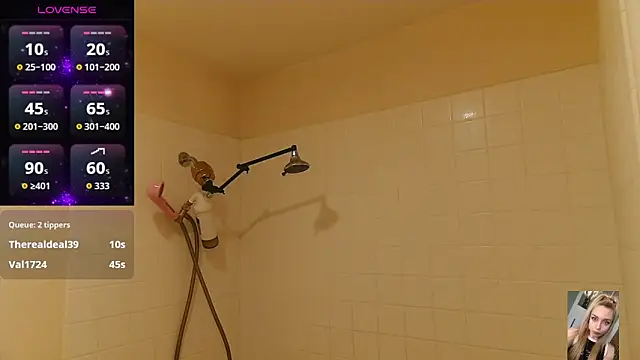 Snapshot of Blondiewithanass chatting on November 14, 2025, 12:09 pm Blondiewithanass online show from November 14, 2025, 12:09 pm